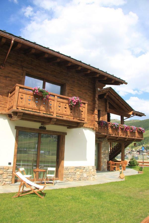Mont Chalet Apartaments Livigno Exterior photo